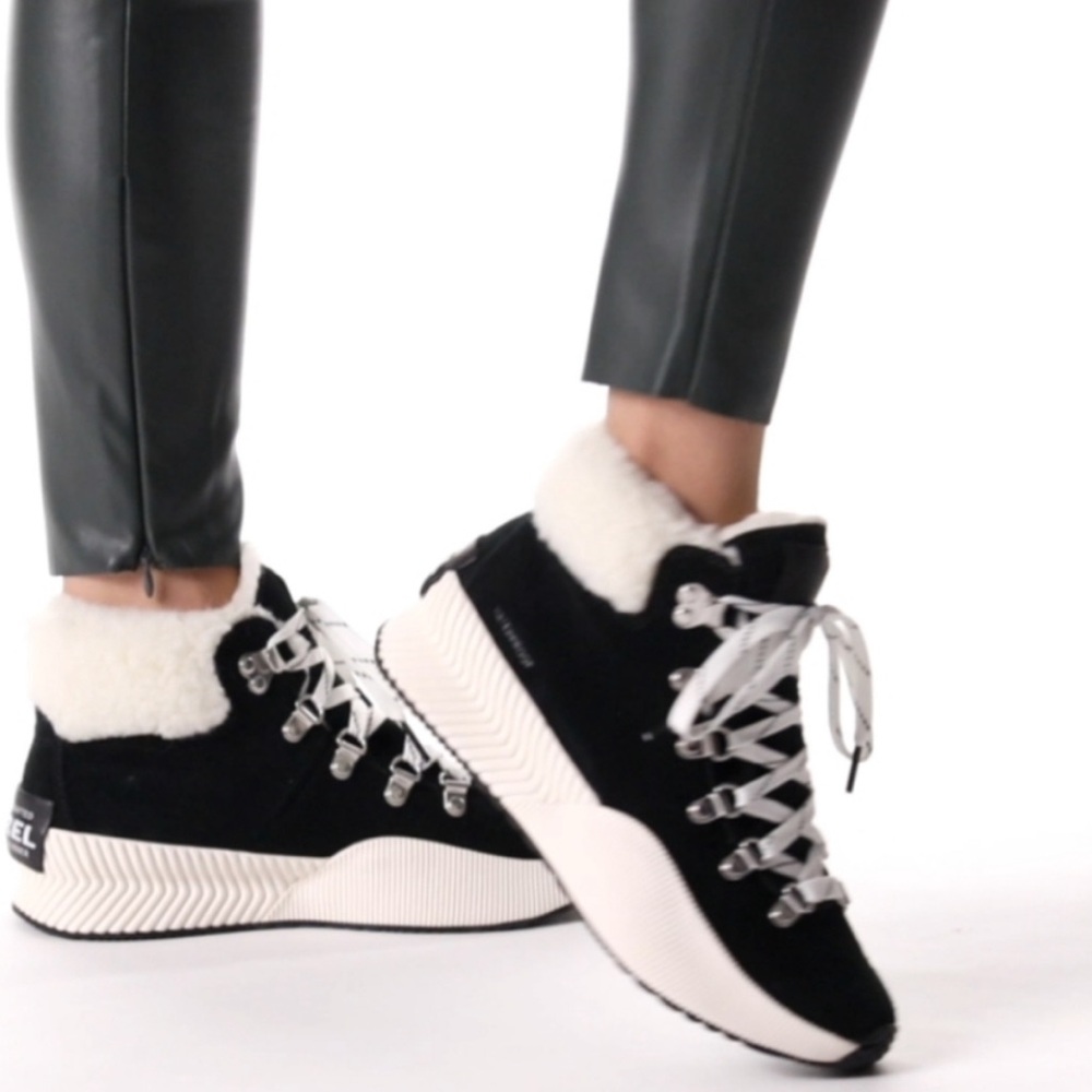 SOREL Out N About III Boots Conquest 9.5 suede black white waterproof sold out!